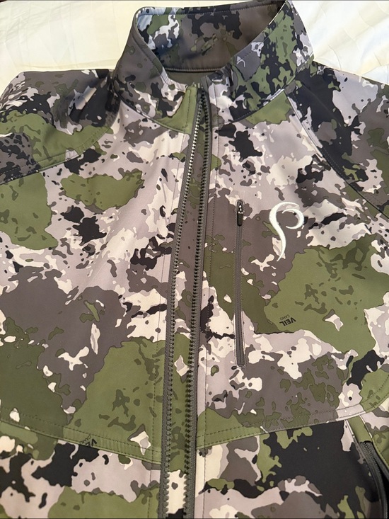 Prois Jackets & Blazers - Women's Camo Ski Jacket - Olive/Gray